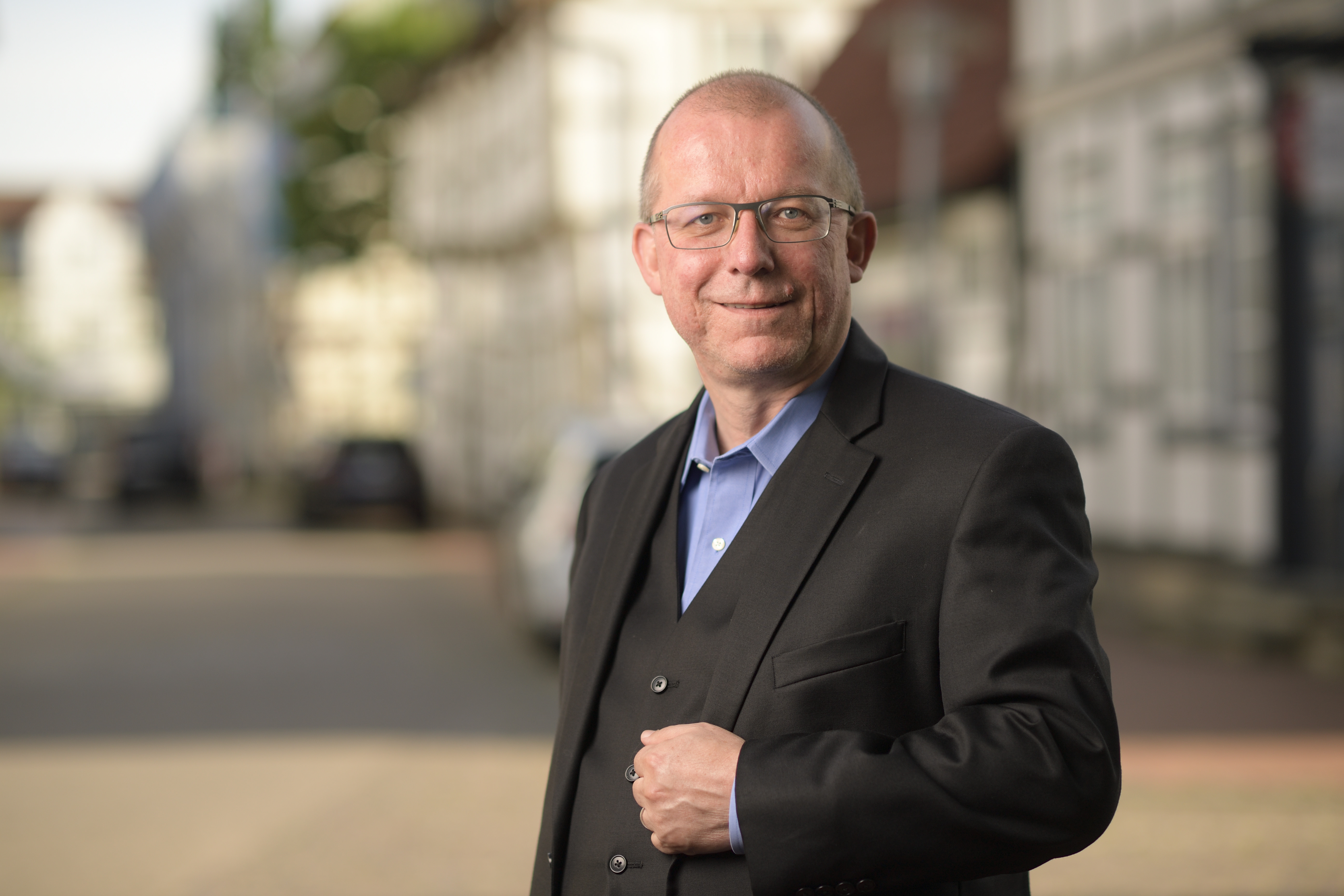 Thomas Dreeskornfeld, Dipl.-Betriebswirt (IDH)