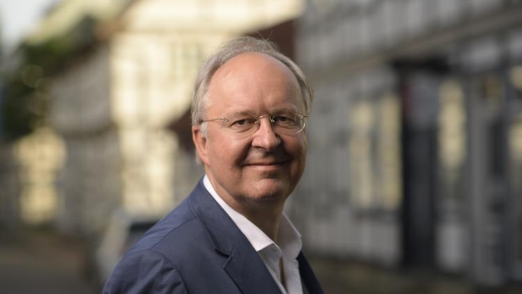 Dr. Karl-Heinz Vehling